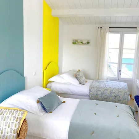 Architect designed villa La Flotte Hébergement de vacances