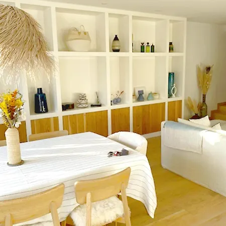 Dom wakacyjny Architect Designed Villa La Flotte